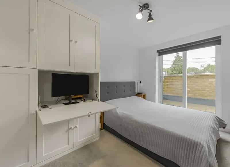 Wimbledon Town Centre Apartment Two Double Bedrooms Two Bathrooms