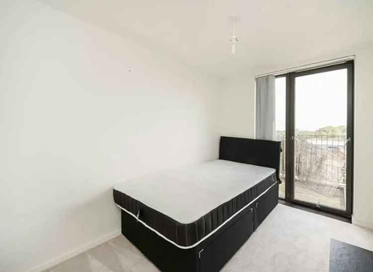 Two Bedroom Chain Free Home Near Canning Town Station