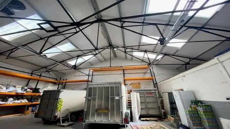 3125 sq ft Industrial Unit To Let High Bay Loading 3 Phase Electric