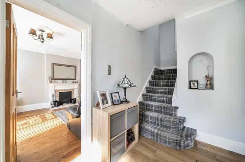 5 Bedroom Detached House with Annex For Sale