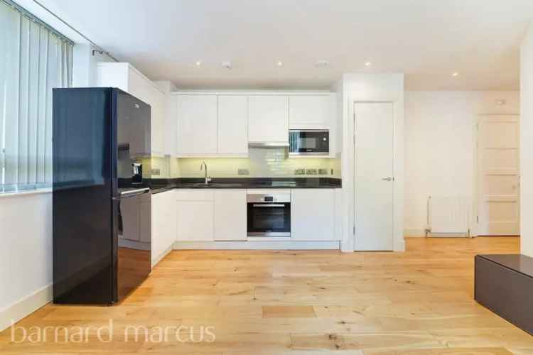 Modern One Bedroom Apartment Near Epsom Town Centre
