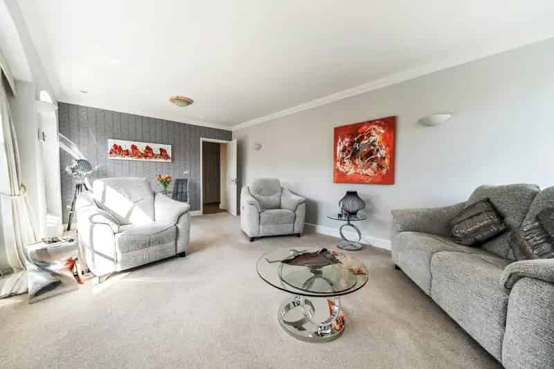 3 Bedroom Maisonette House to Rent