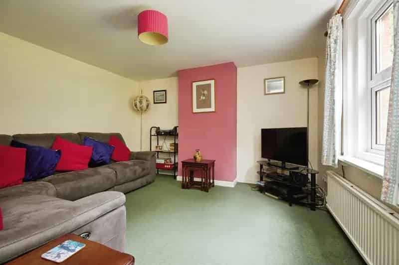 5 Bedroom Semi-Detached House in Alderbury