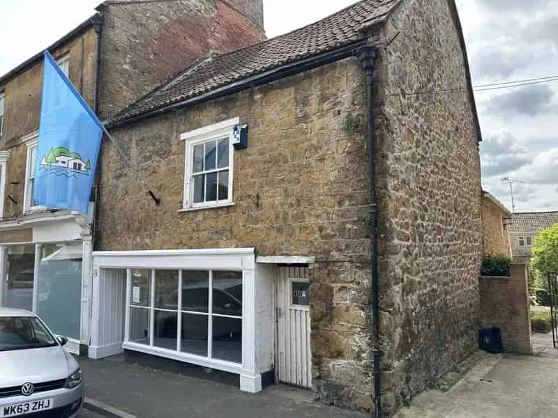 Ilminster Retail Premises: Ground Floor Retail Space plus First Floor Office