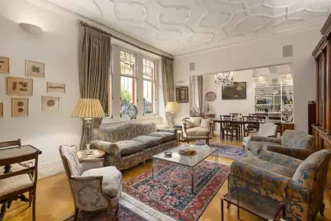 Magnificent Flat for Sale in Queen's Gate London SW7