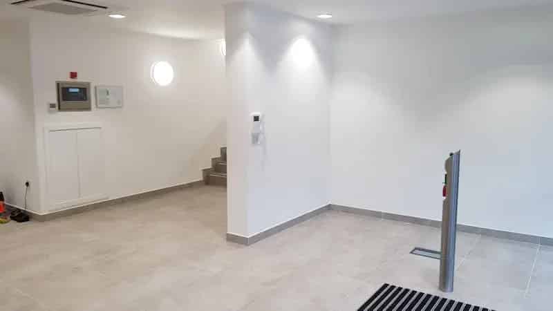 Industrial Warehouse Near M4 J11  Modern Offices Secure Yard Ample Parking