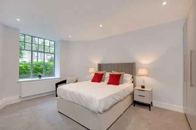 Flat to rent in Maida Vale, London W9