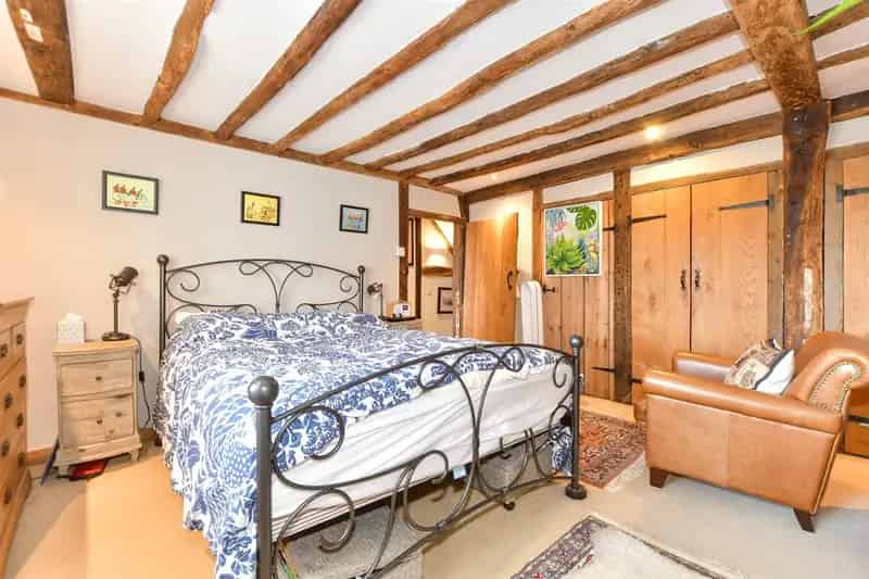 3 Bedroom Detached Cottage For Sale