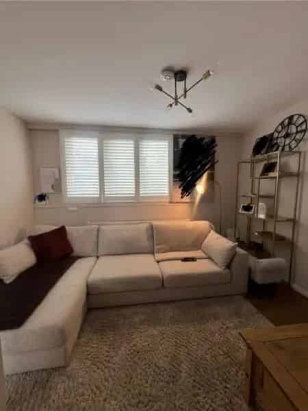 2-Bed Flat near Portobello Market & Ladbroke Grove Tube
