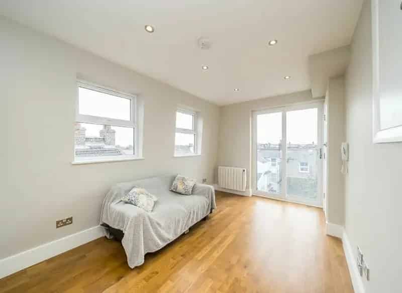 Flat For Sale , London, England