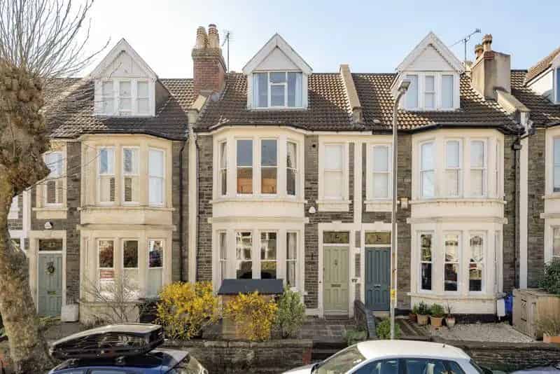 5 Bedroom Terraced House for Sale