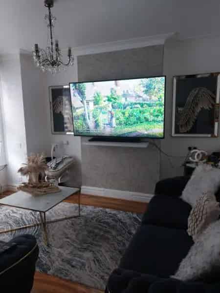 4 Bedroom House NW10 Secure Tenancy RTB