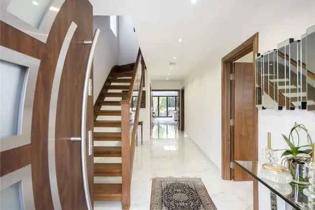 4 Bed Detached House Grasmere Avenue London SW15