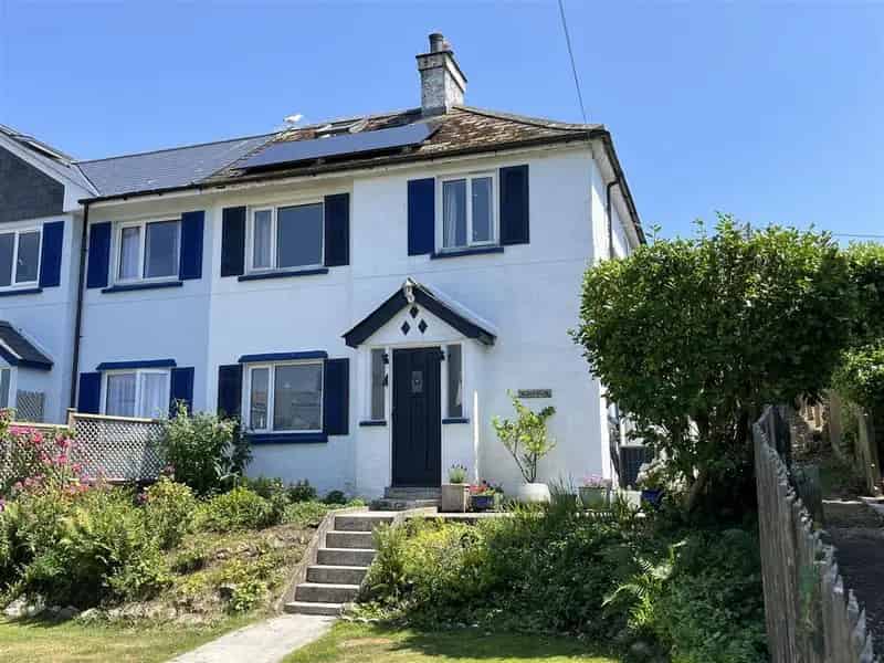 4 Bedroom Semi Detached House for Sale Near Coastal Path