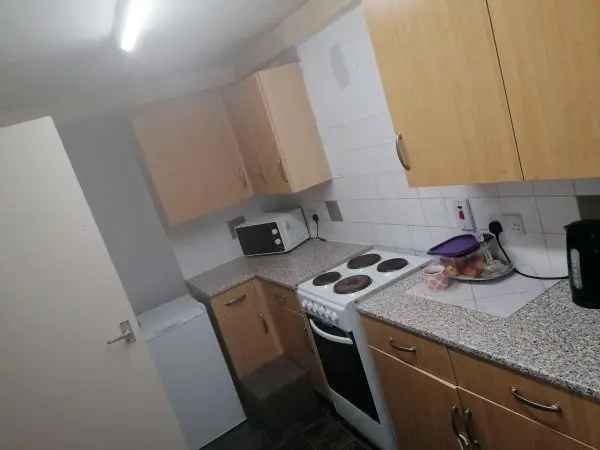  For Rent in Calderdale, England