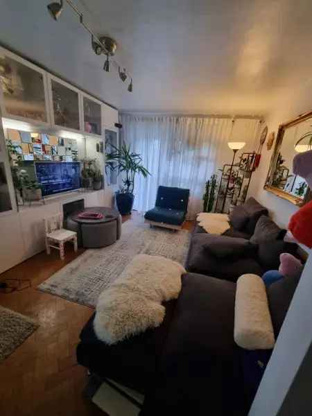 Flat For Rent in Southend-on-Sea, England