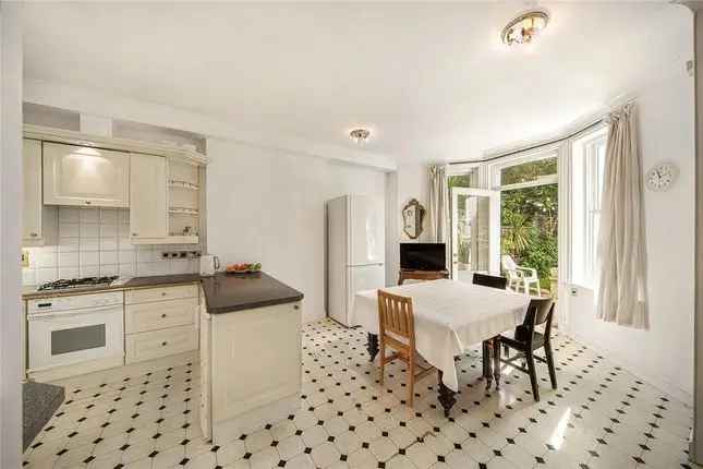 Flat for sale in Addison Gardens, London W14