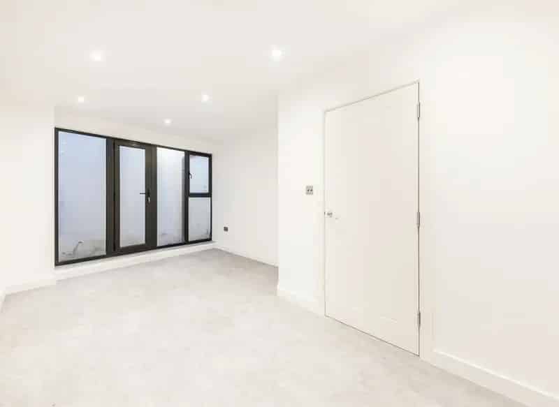 2-Bedroom Split Level Apartment Streatham Near Station