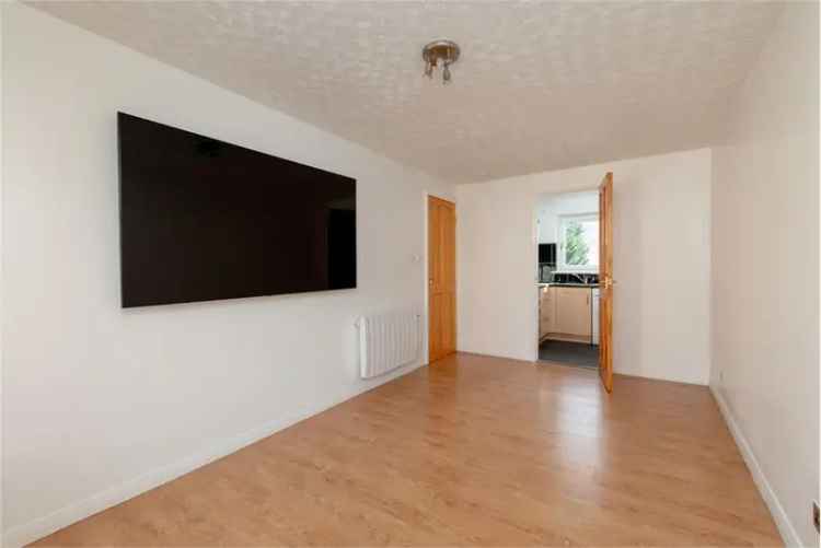 1 Bed Flat - First Floor with 1 Reception Room