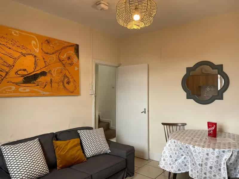 3 Bedroom Ground Floor Flat to Rent for Students and Young Professionals