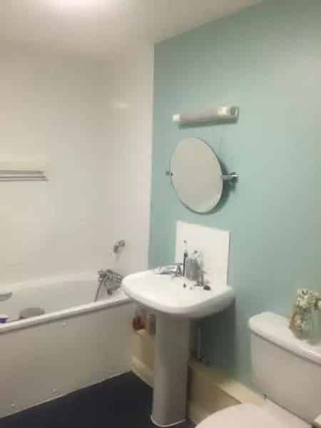 2 Bed Apartment with Open Plan Living and Large Balcony