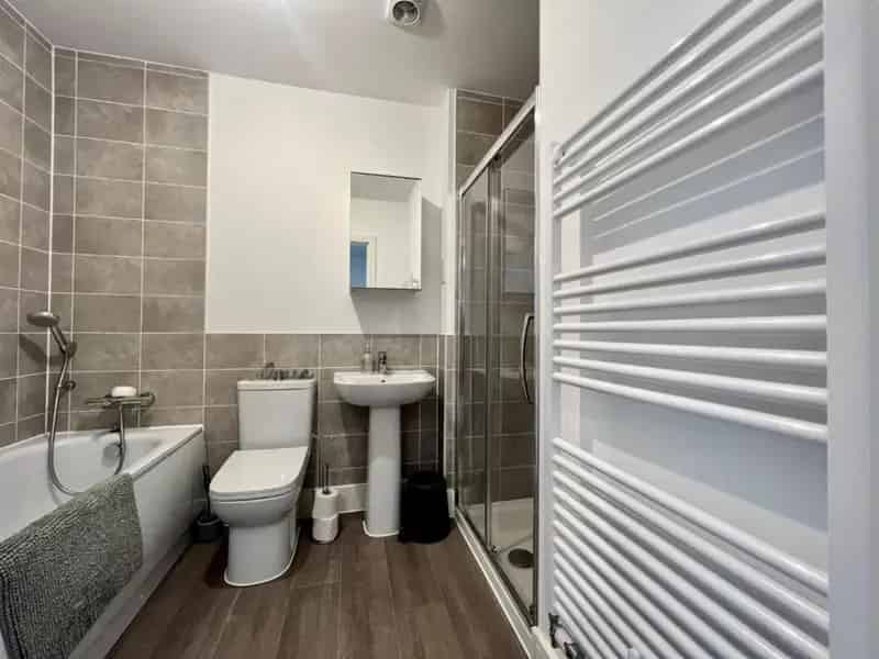 3 Bed Detached House for Sale No Onward Chain
