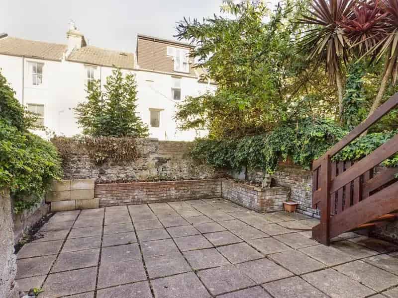 3 Bedroom Maisonette to Rent Near Brighton Station