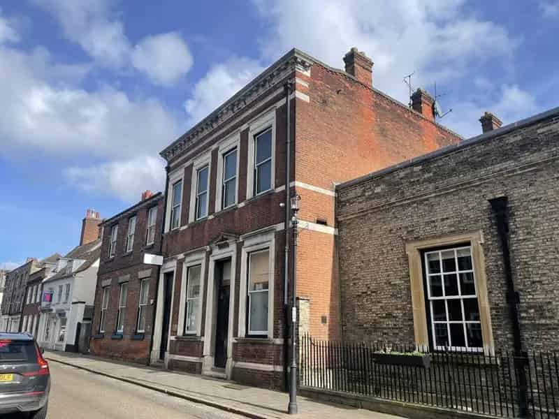 Semi Detached Mixed Use Commercial Building Bury St Edmunds