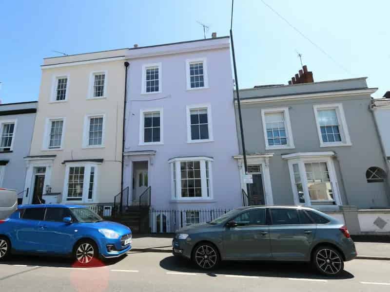 Leamington Spa City Center Apartment 2nd Floor