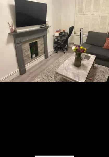 1 Bedroom Victorian Flat near Ladbroke Grove