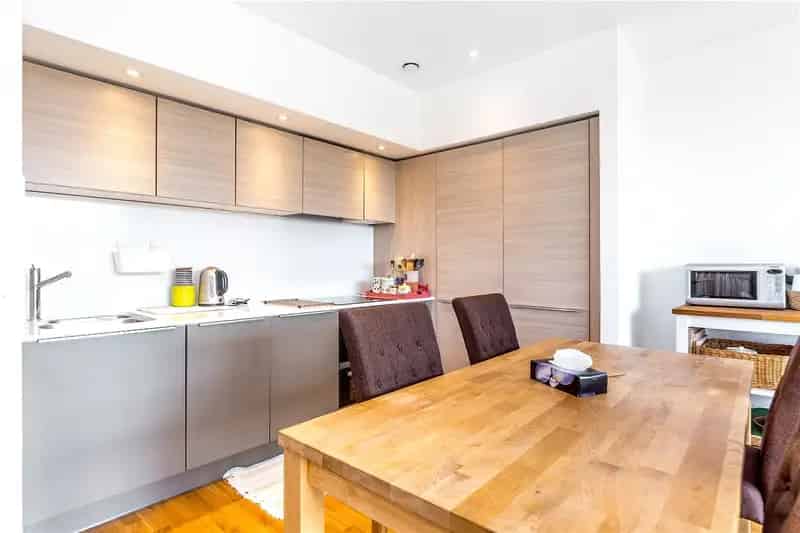 2 Bedroom Apartment Chiswick Near Chiswick Park Station