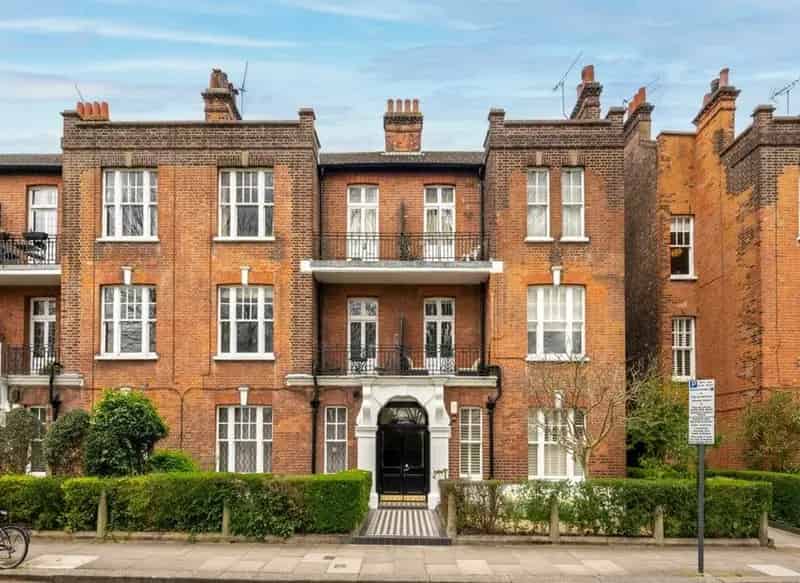 Flat For Sale , London, England