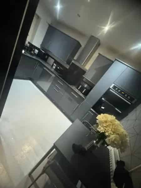 4 Bed House Double Drive Massive Garden Disabled Bathroom