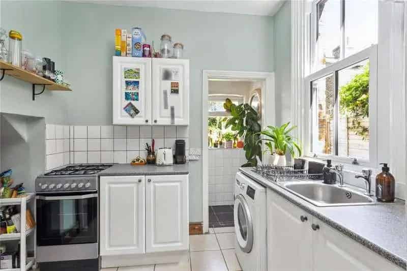 2 Bed Flat for Sale in N15 - Edwardian Maisonette with Private Garden