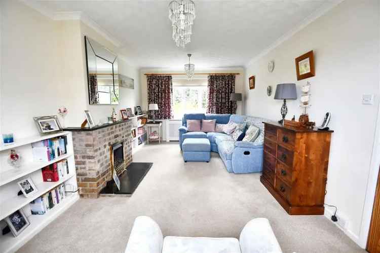 3 Bedroom Detached House for Sale in Falmouth with Sea Views