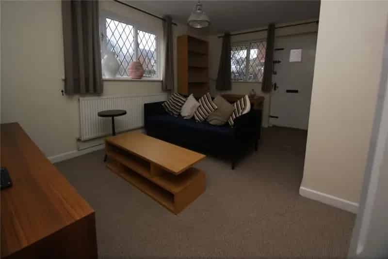 1 Bedroom House Downend 2 Parking Spaces