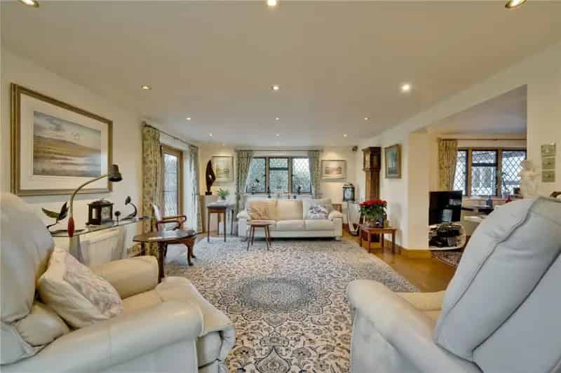 Grade II Listed House with 16 Acres in Surrey