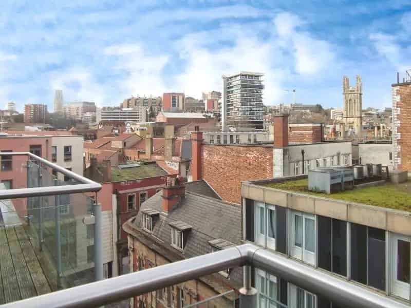2 Bedroom City Centre Apartment to Rent