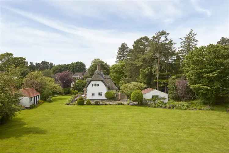 Grade II Listed Thatched House Cheveley Near Newmarket