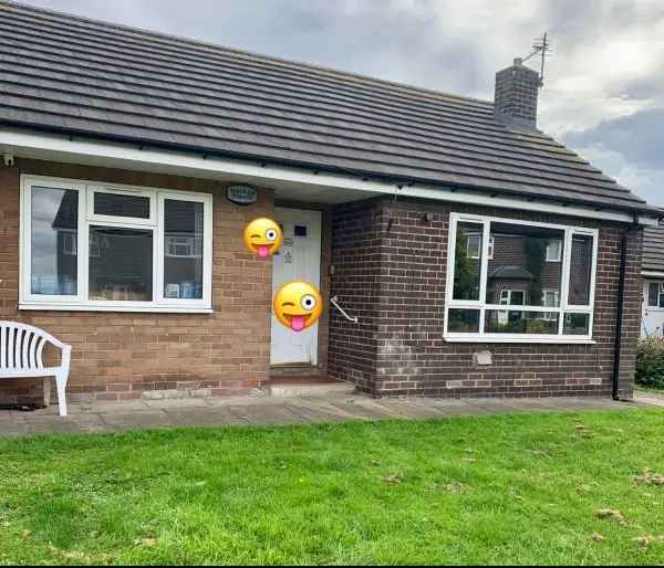 Bungalow For Rent in Leeds, England