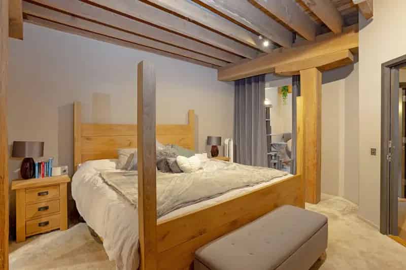 3 Bedroom Flat for Sale in West India Quay