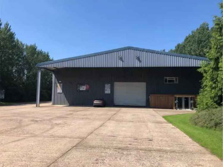 Immediately Available Warehouse Unit near A46 and M1