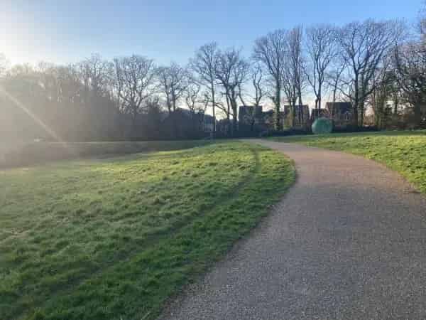 New Build Property Near Train Station and Amenities