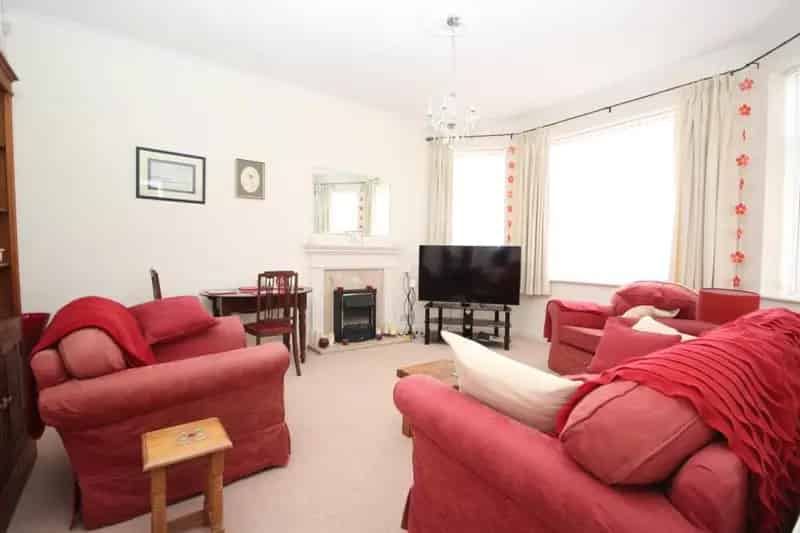 3 Bedroom Beach House For Sale - Private Garden Parking Loft Potential