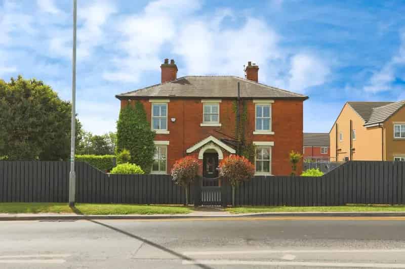 4 Bedroom Detached House For Sale Cottingham