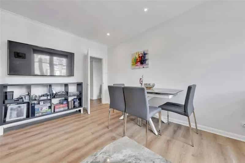 2 Bed Flat for Sale West Hampstead - Period Conversion