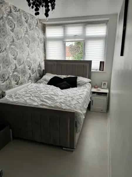 Maisonette with Garden Council Right to Buy Near Schools