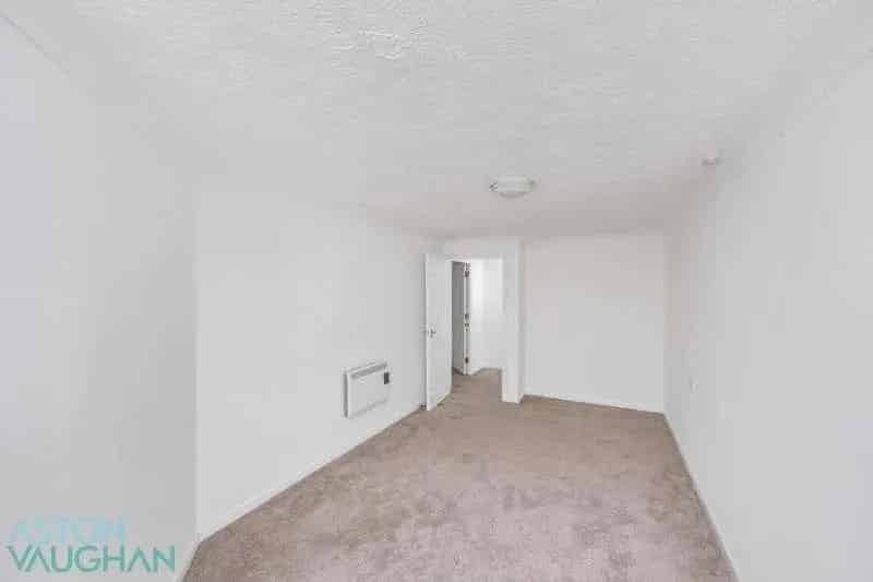 2 Bed Flat for Sale in Withdean for Over 60s