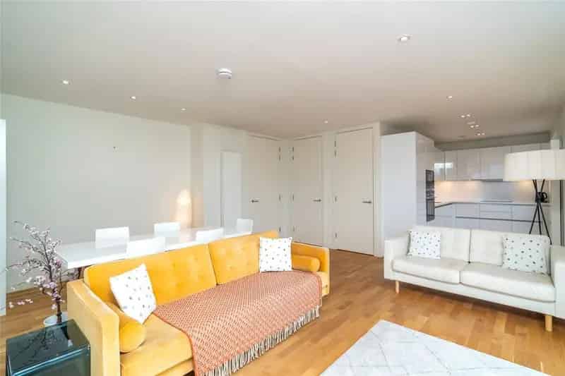 2 Bedroom Penthouse Apartment for Sale