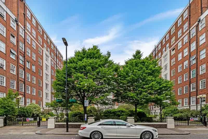Top Floor One Double Bedroom Flat To Rent